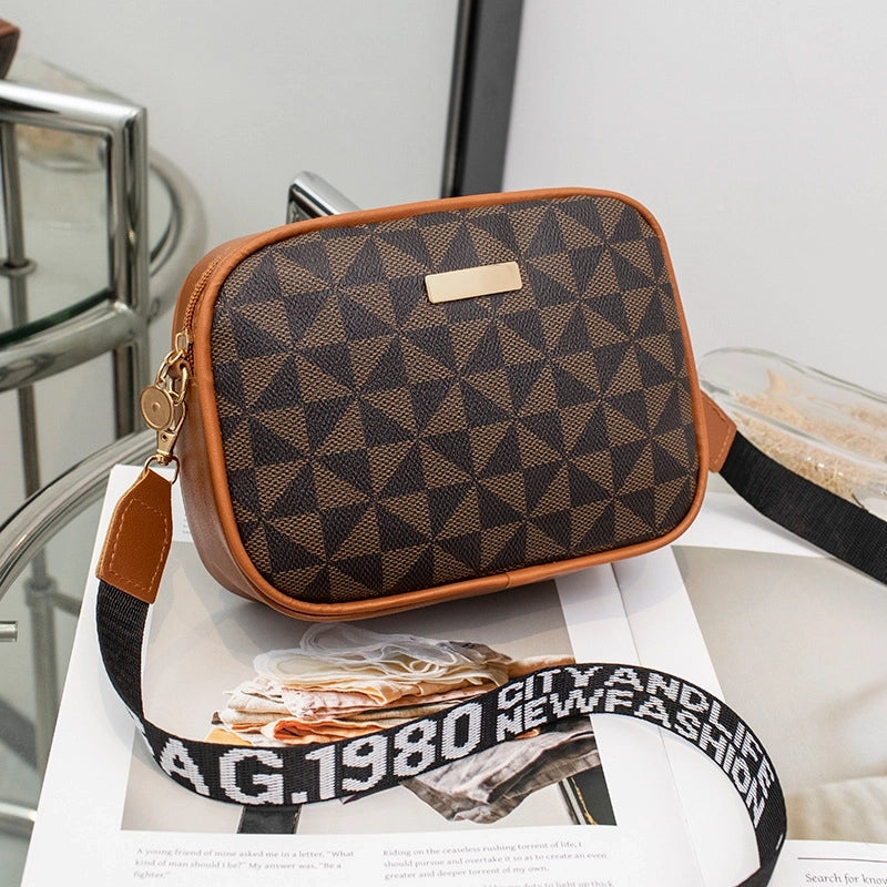 Women's Medium Pu Leather Plaid Vintage Style Classic Style Zipper Camera Bag