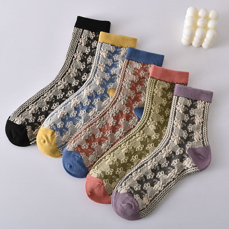 49%OFF-5 Pairs Women's Vintage Embossed Cotton Socks