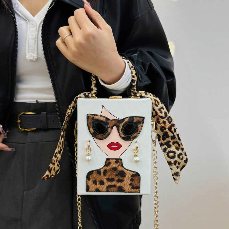 Women's Pu Leather Human Leopard Streetwear Square Lock Clasp Shoulder Bag