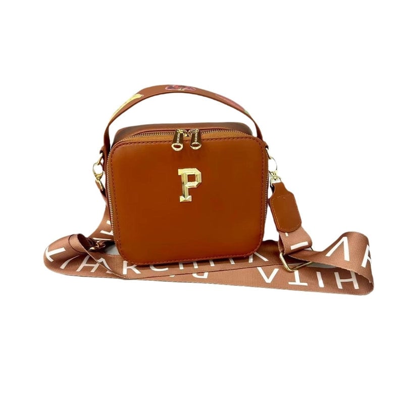 Women's Medium Pu Leather Letter Solid Color Classic Style Streetwear Square Zipper Square Bag