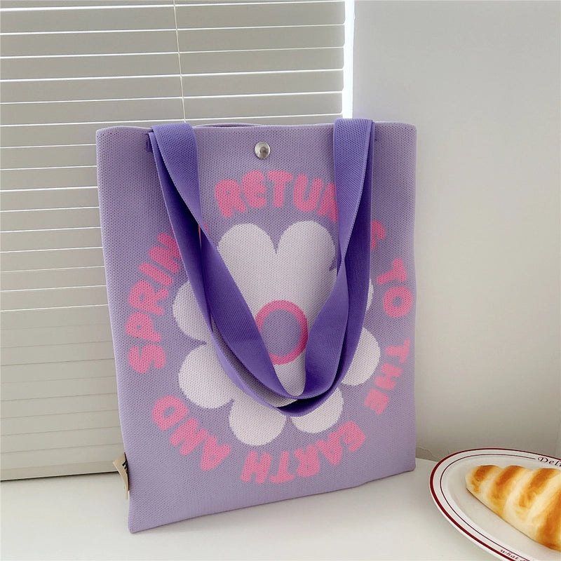 Women's Medium Knit Cartoon Flower Cute Square Lock Clasp Underarm Bag