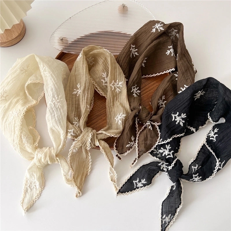 Women's Sweet Flower Knit Silk Scarf