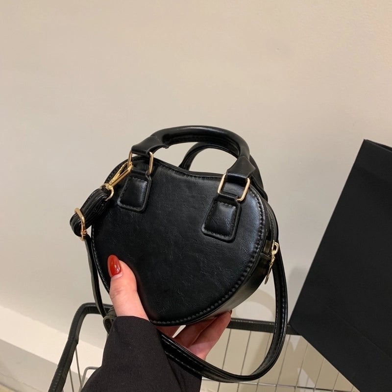 Women's Small Pu Leather Heart Shape Solid Color Streetwear Heart-shaped Zipper Shoulder Bag Handbag Crossbody Bag