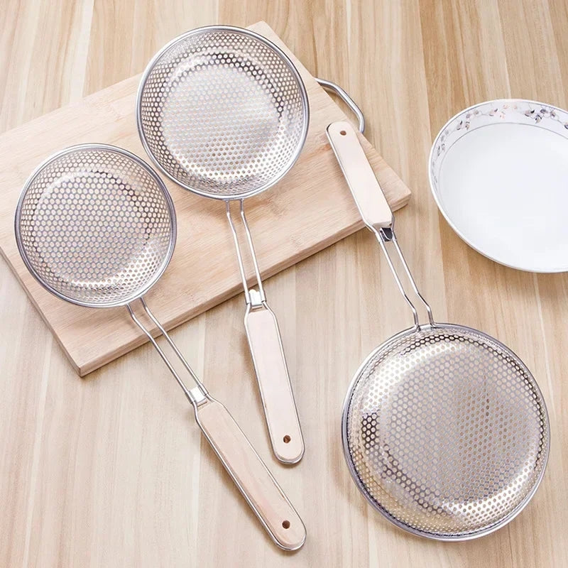 PACK OF 3 STRAINER WITH WOODEN HANDLE