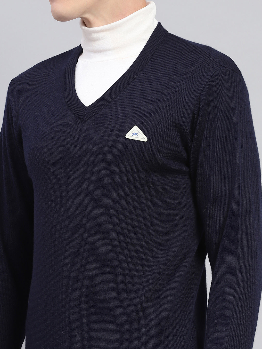 Men Navy Blue Solid V Neck Full Sleeve Pullover