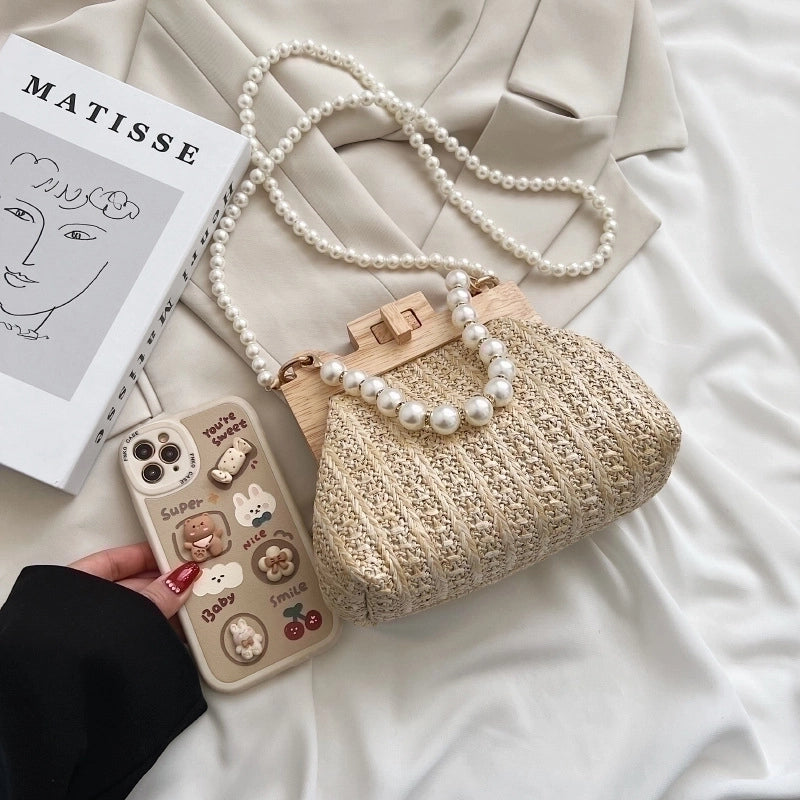 Women's Small Straw Solid Color Streetwear Pearls Lock Clasp Straw Bag