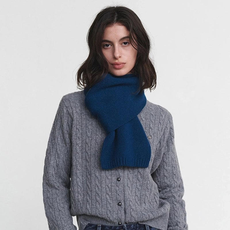 Women's Minimalist Streetwear Solid Color Wol Knitted Scarf