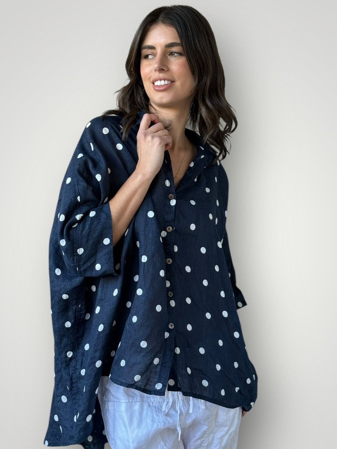 issey shirt - navy spot linen