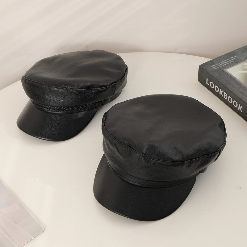 Women's Minimalist Korean Style Solid Color Belt Buckle Curved Eaves Newsboy Cap