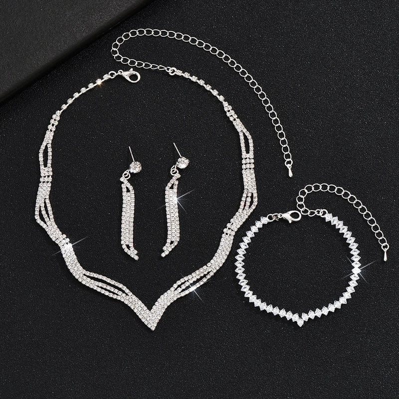 Minimalist Heart Rhinestone Gem