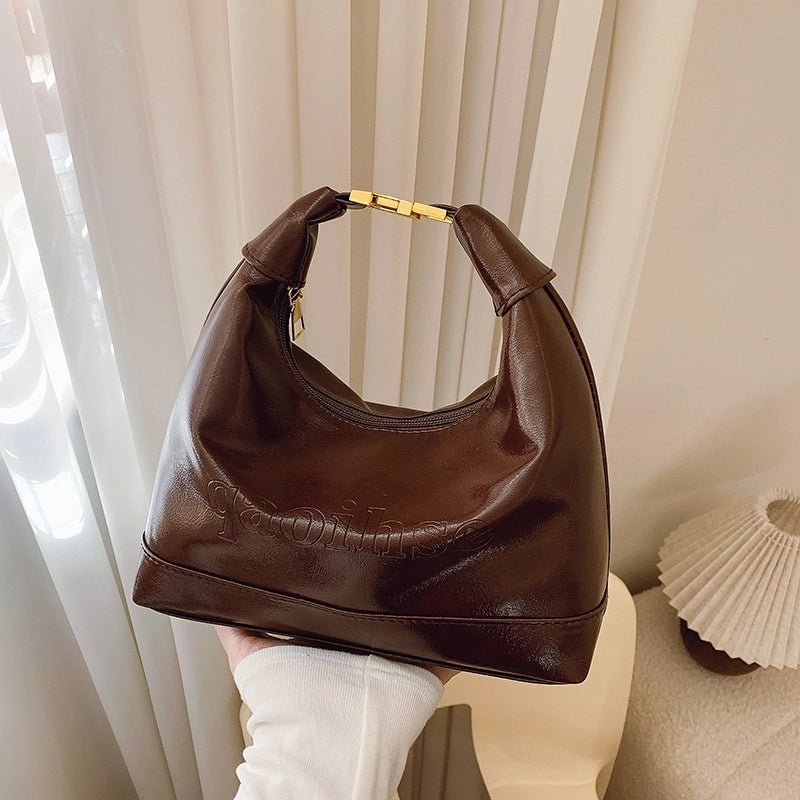 Women's Medium Pu Leather Solid Color Streetwear Dumpling Shape Zipper Crossbody Bag