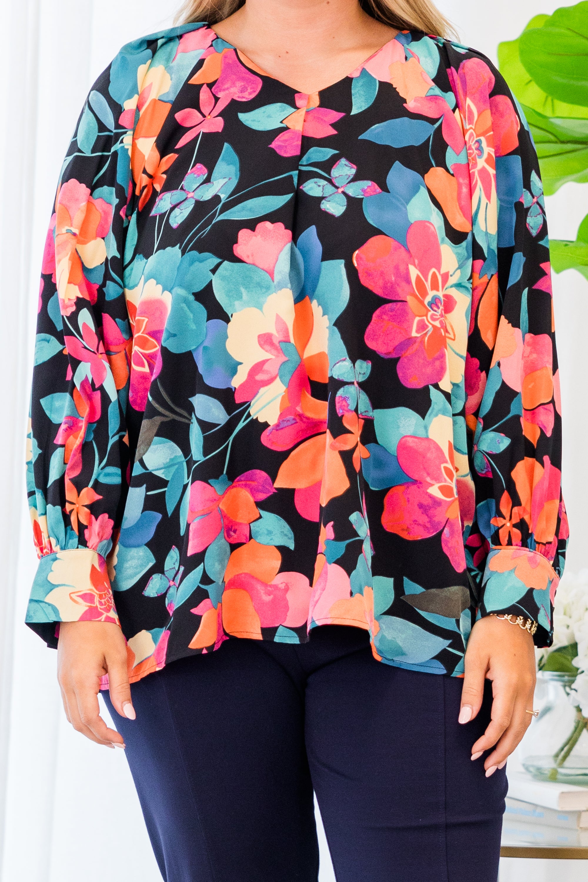 Southern Sweetness Top. Black-Multi