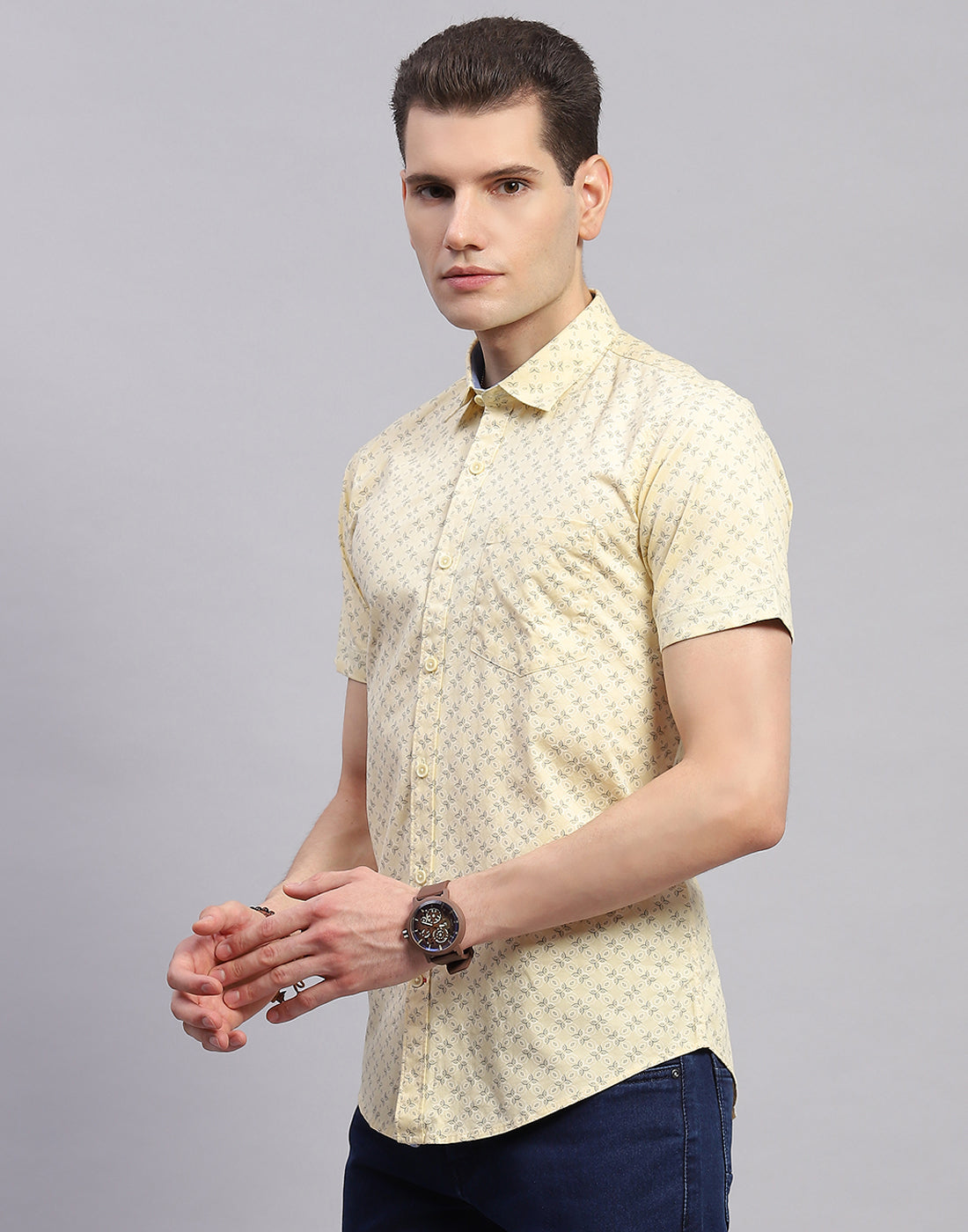 Men Yellow Printed Collar Half Sleeve Shirt