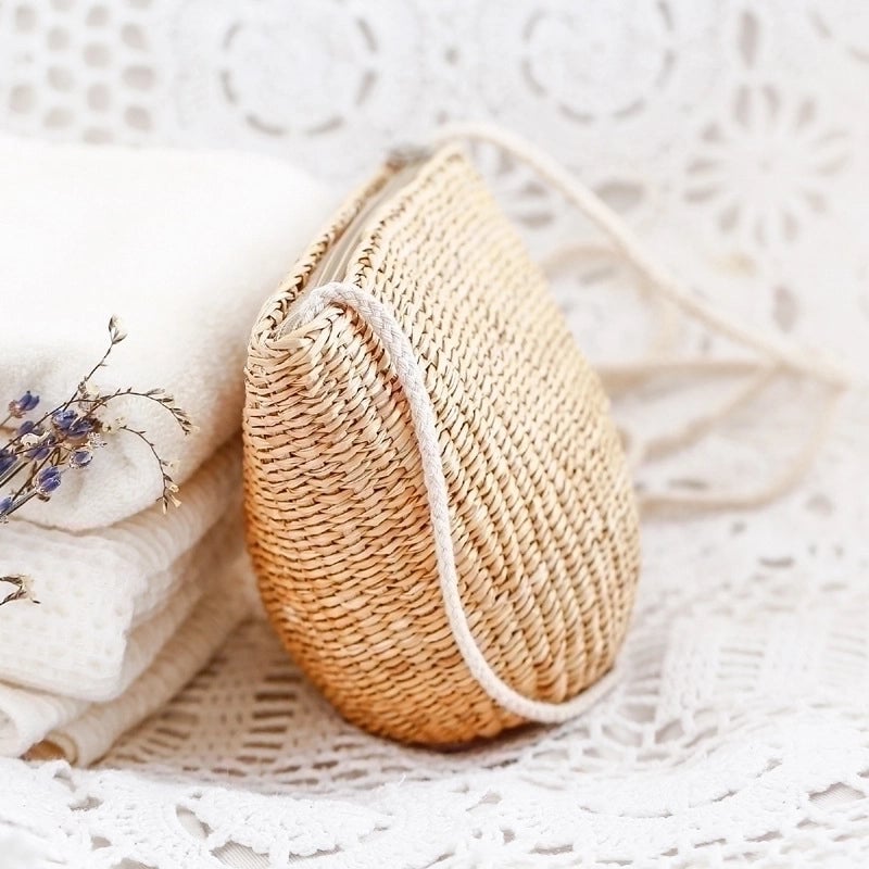Simple Hand-woven Bag Fashion Summer Vacation Straw Bag Beach Women's Bag 20*14*cm