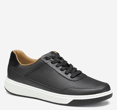 Causal trendy shoe