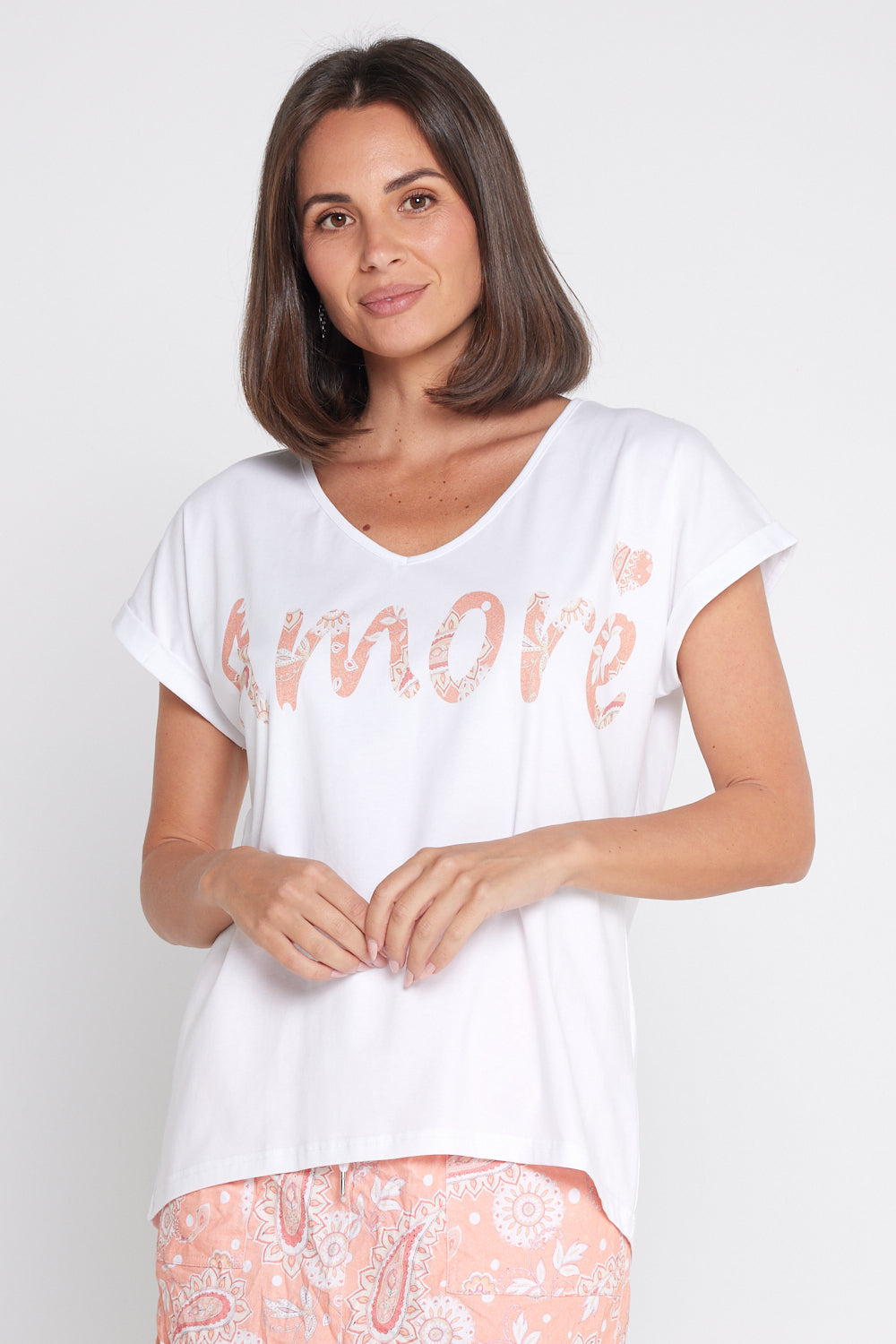 Print Motif V Neck Tee - White/Peach Paisley