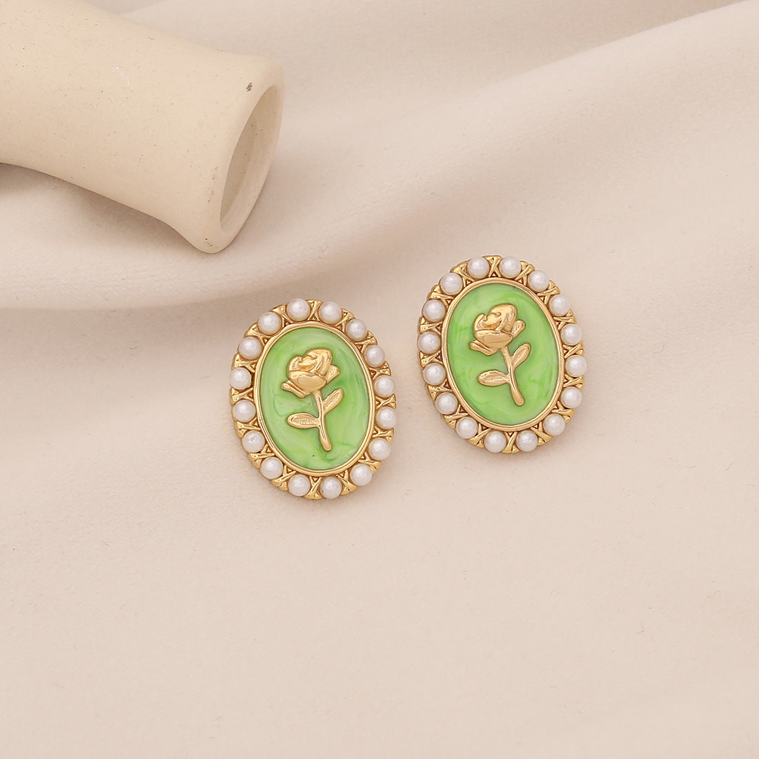 Simple Retro Pearl Rose Earrings  Earrings E609