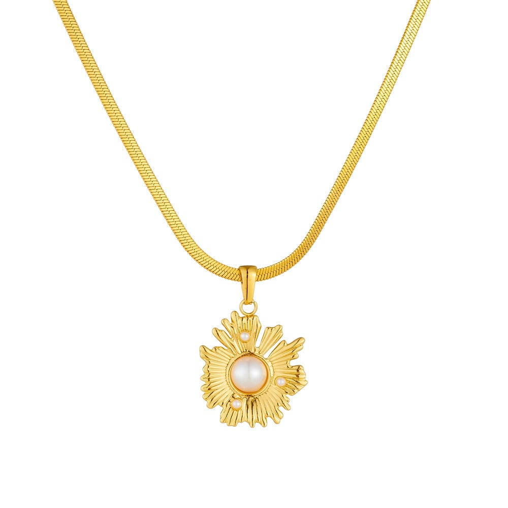Fashion Freshwater Pearl Sunflower Gold-Plated Blade Chain Stainless Steel Pendant Irregular Personality Necklace