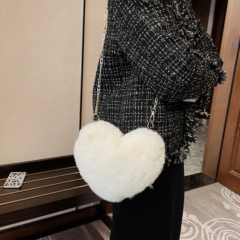 Women's Small Plush Solid Color Streetwear Heart-shaped Zipper Shoulder Bag Crossbody Bag