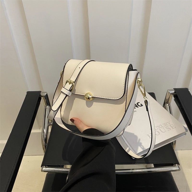 Women's Pu Leather Solid Color Streetwear Flip Cover Crossbody Bag