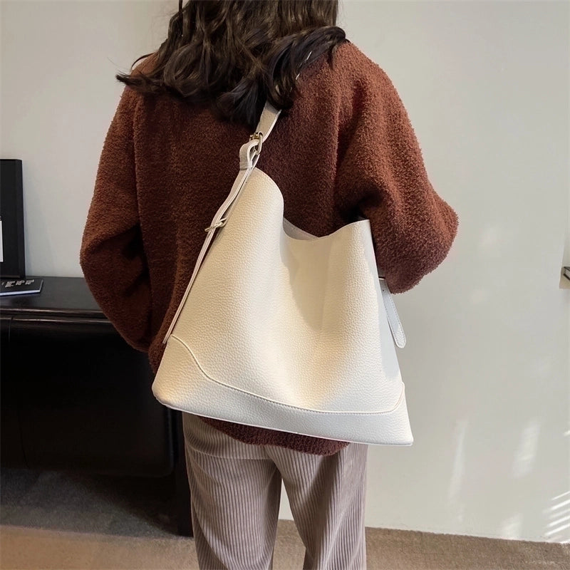 Women's Pu Leather Solid Color Basic Classic Style Streetwear Sewing Thread Square Magnetic Buckle Tote Bag
