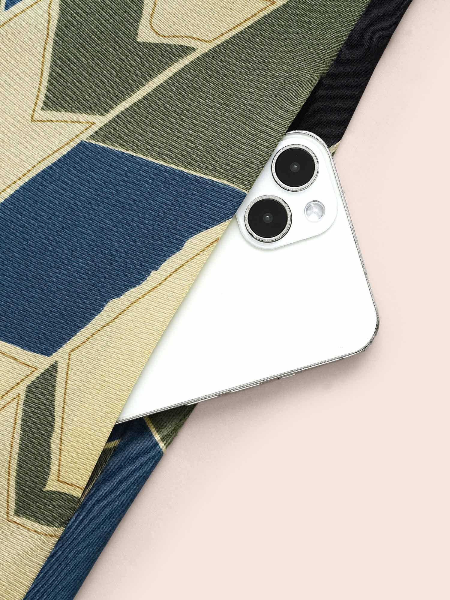 Geometric Contrast Lantern Sleeve Dress