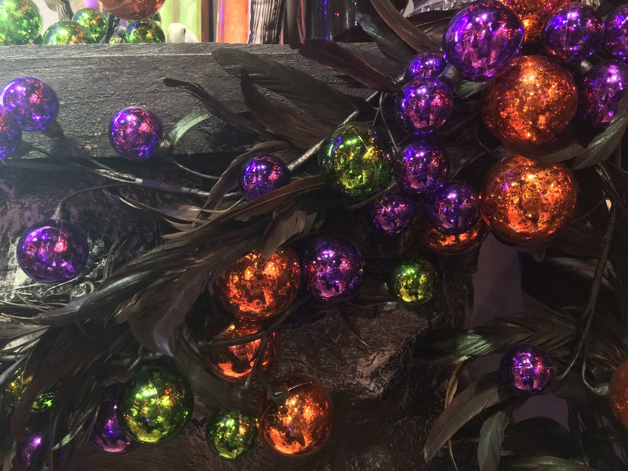 Halloween Ball Garland. Large