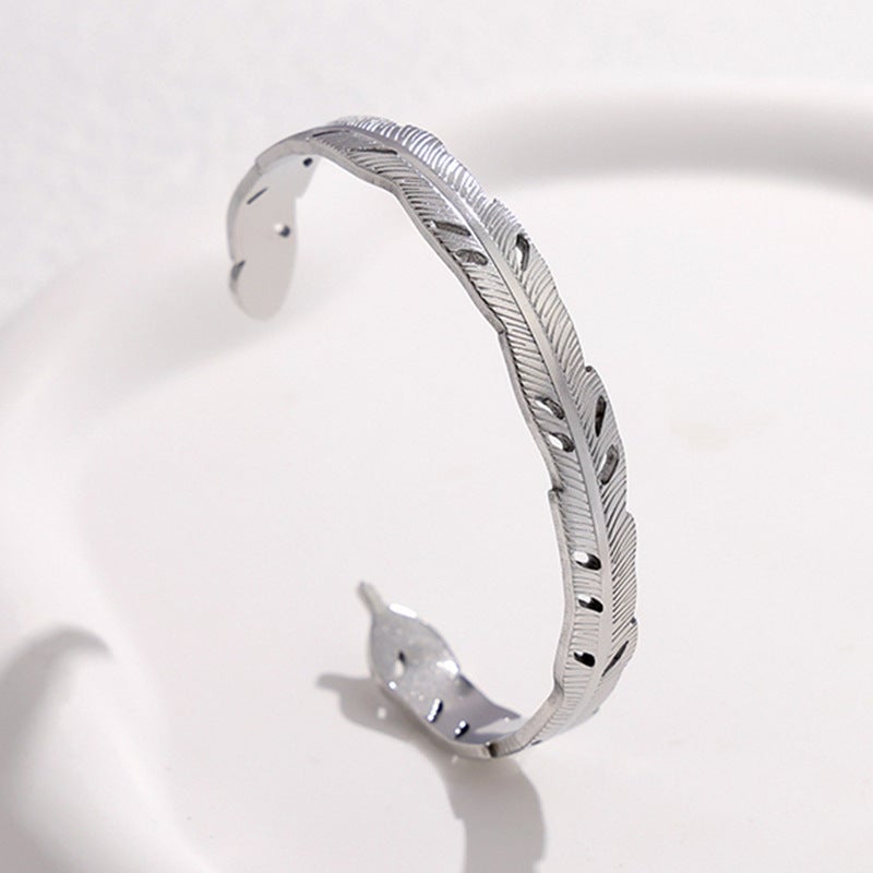 2 Pieces Expressive Stripe Stainless Steel Electroplating Bangles