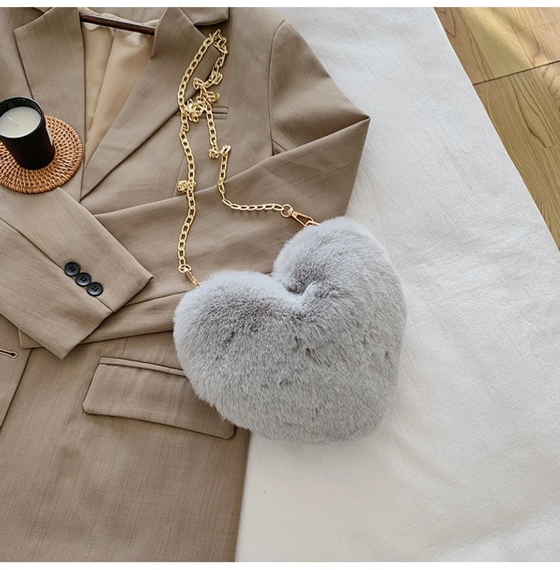 Women's Small Plush Solid Color Streetwear Heart-shaped Zipper Shoulder Bag Crossbody Bag