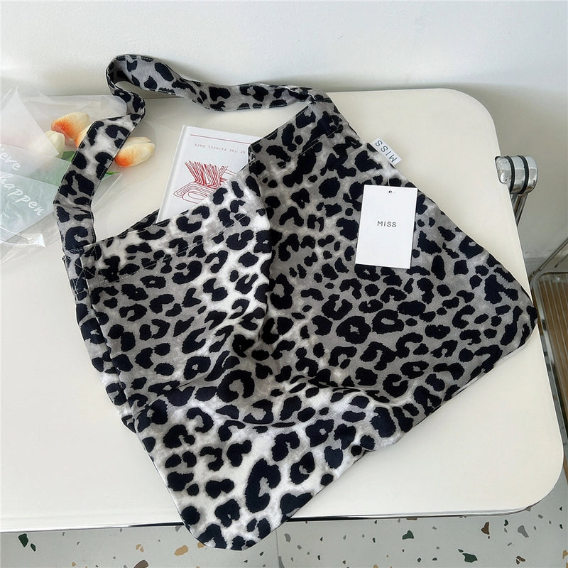 Women's Medium Polyester Flower Leopard Sexy Pillow Shape Open Underarm Bag
