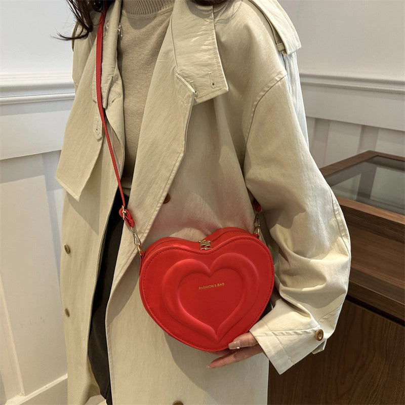 Personalized. Stylish And Simple Indentation Contrast Color Heart Bag  Autumn New Trendy Pure Color Trendy Shoulder Messenger Bag