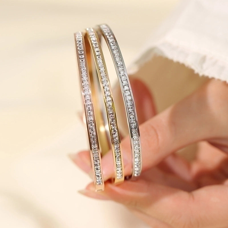Retro Round Titanium Steel Inlay Zircon Bangle