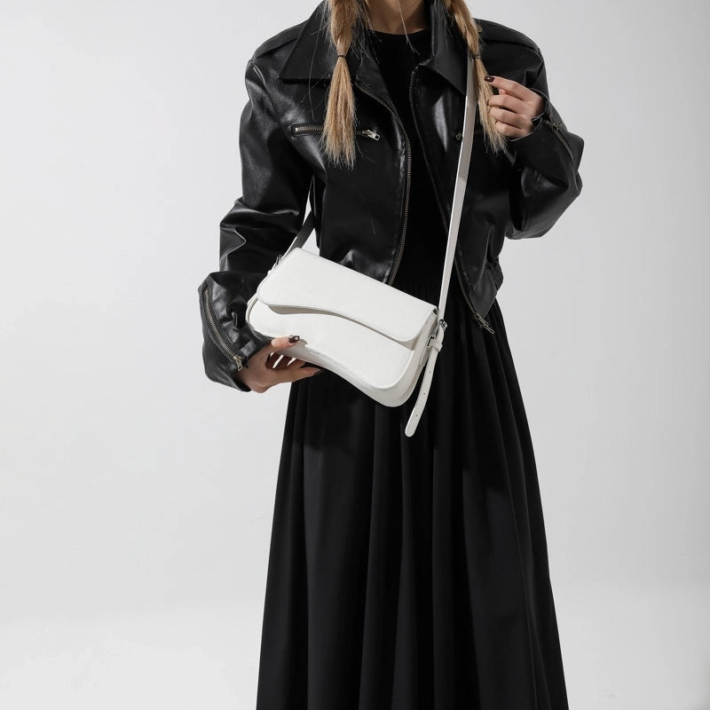 Women's Pu Leather Solid Color Vintage Style Classic Style Sewing Thread Square Flip Cover Crossbody Bag