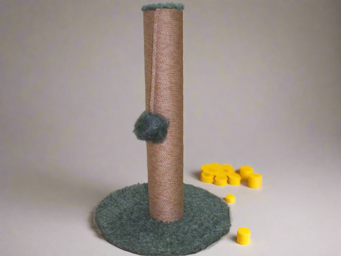 CAT - SCRATCHING  toy ( medium )