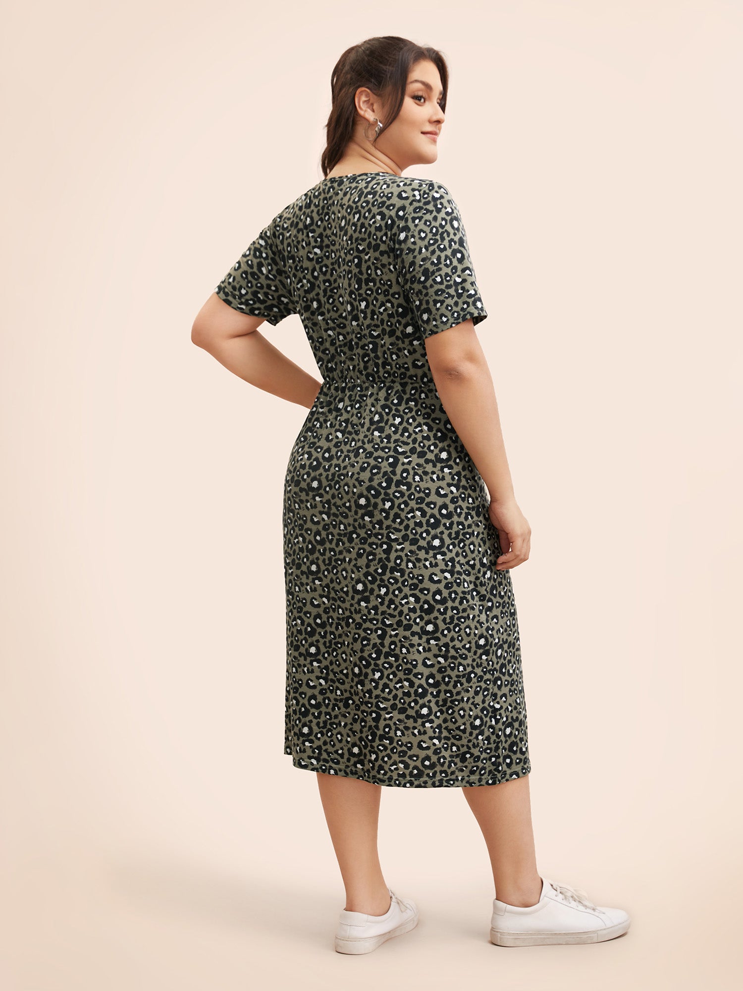 Round Neck Leopard Print Midi Dress
