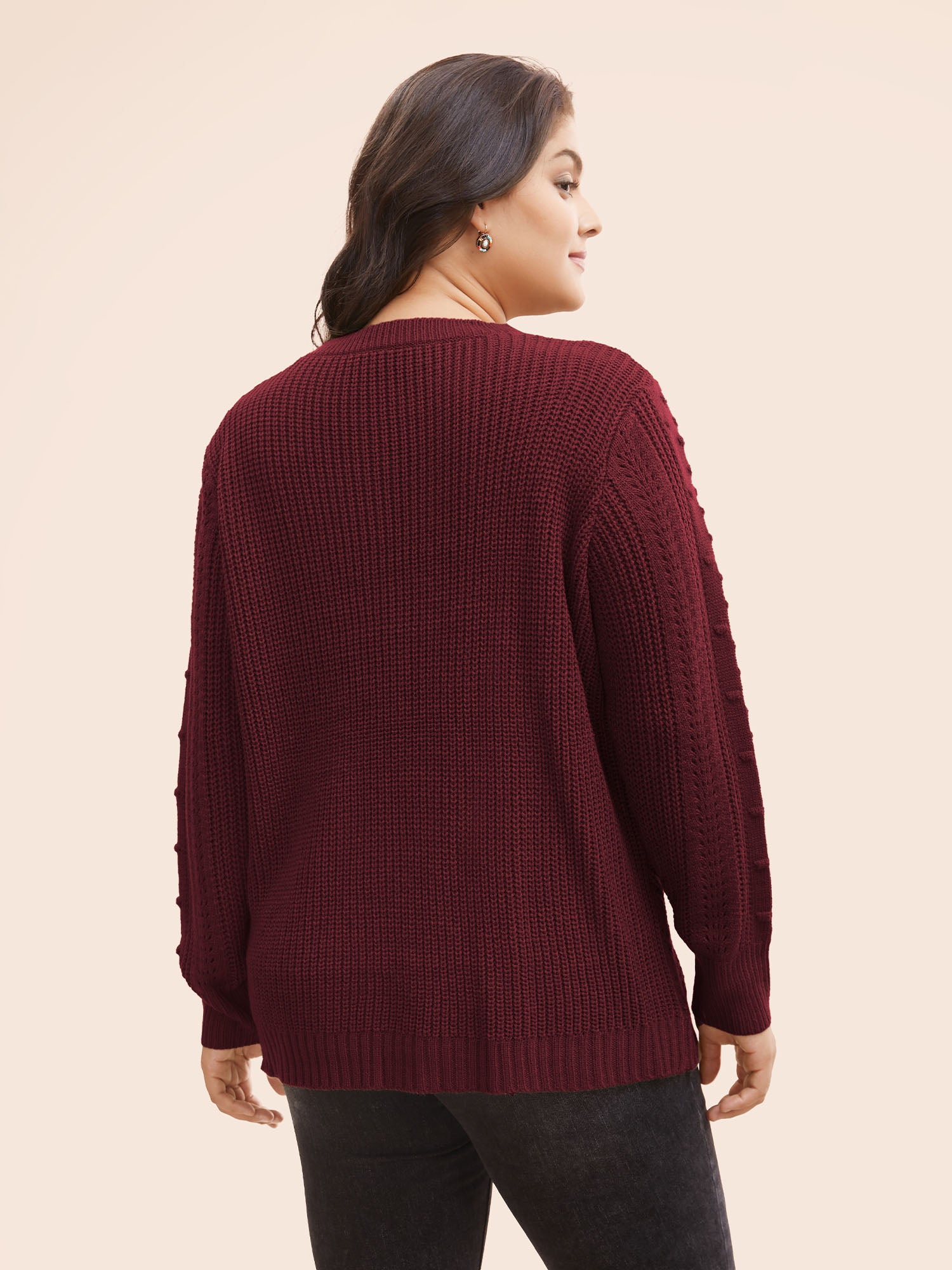 Solid Round Neck Cable Knit Pullover