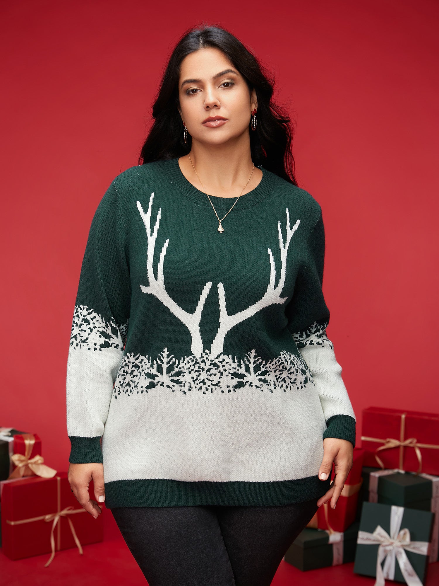 Supersoft Essentials Frosty Deer Pattern Contrast Color Pullover