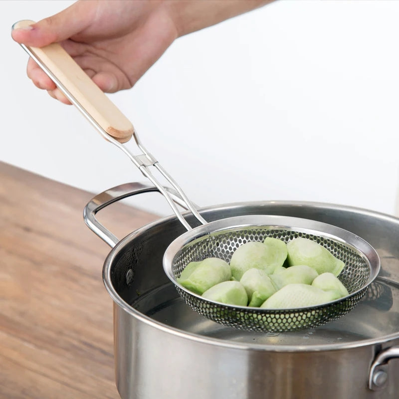 PACK OF 3 STRAINER WITH WOODEN HANDLE