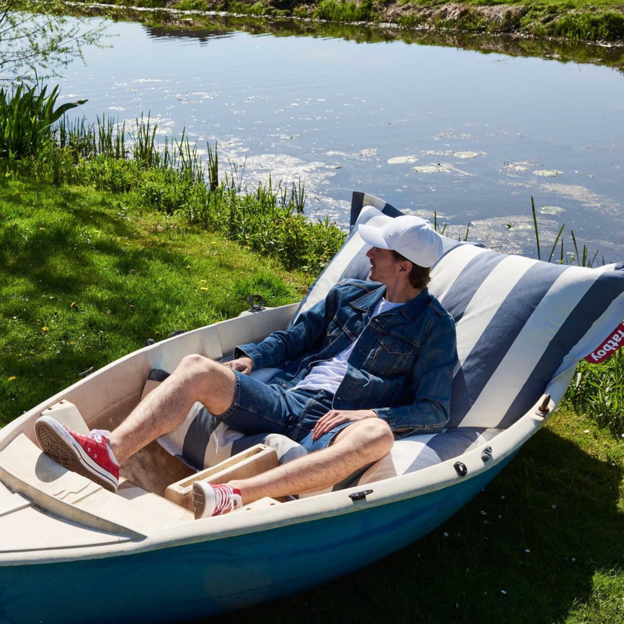 Fatboy Original Outdoor beanbag. Stripe ocean blue