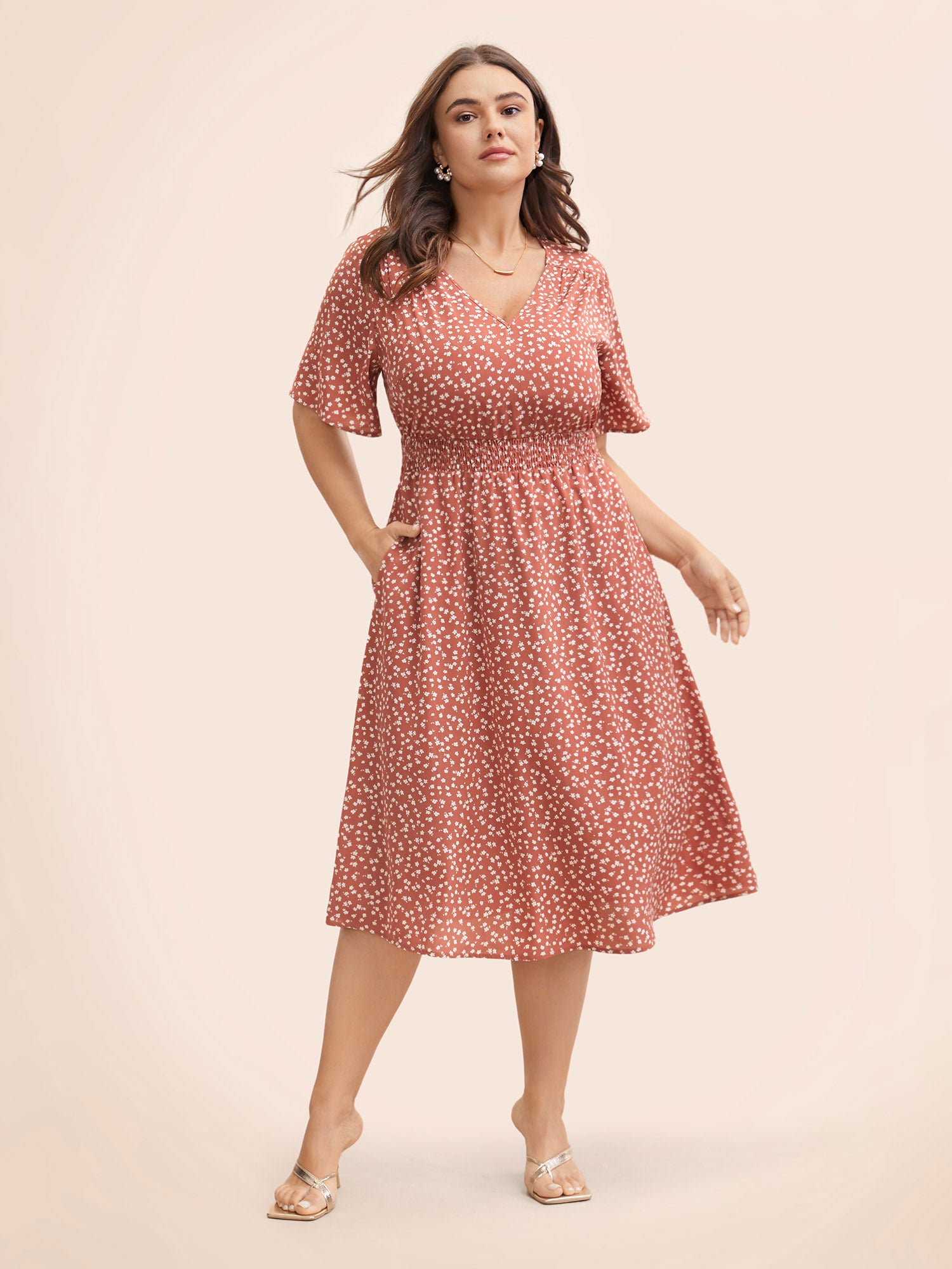 Ditsy Floral Shirred Ruffle Sleeve Midi Dress