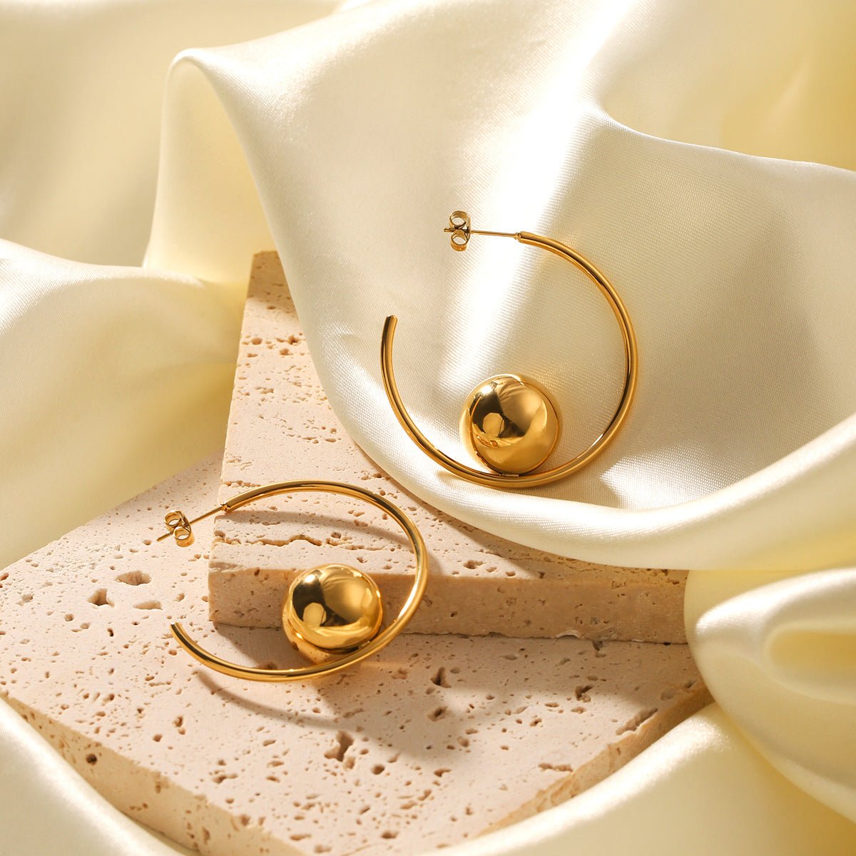 Stainless Steel Hoop Earrings Niche Design Spherical Earrings Female Fashion Personality Titanium Steel Earrings