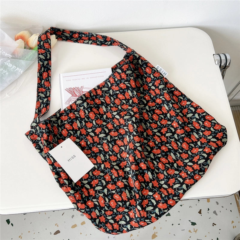 Women's Medium Polyester Flower Leopard Sexy Pillow Shape Open Underarm Bag