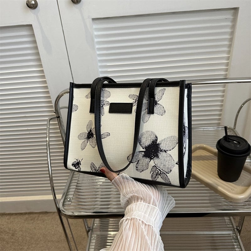 Women's Medium Canvas Flower Butterfly Streetwear Zipper Underarm Bag