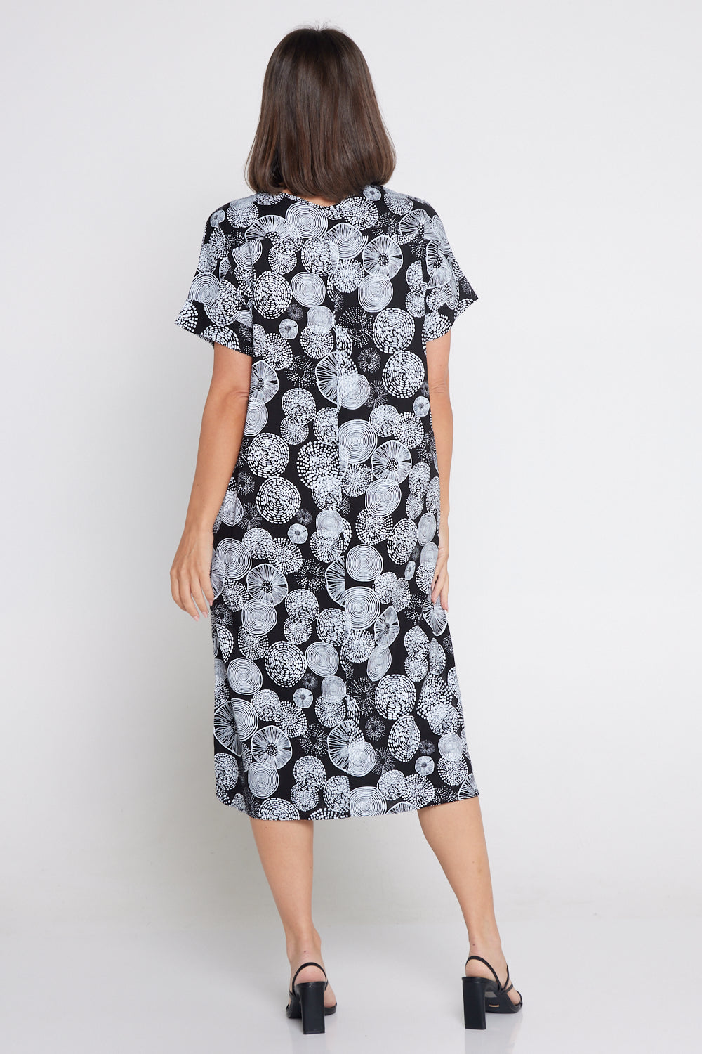 Esiteri Linen Dress - Black/White Circles