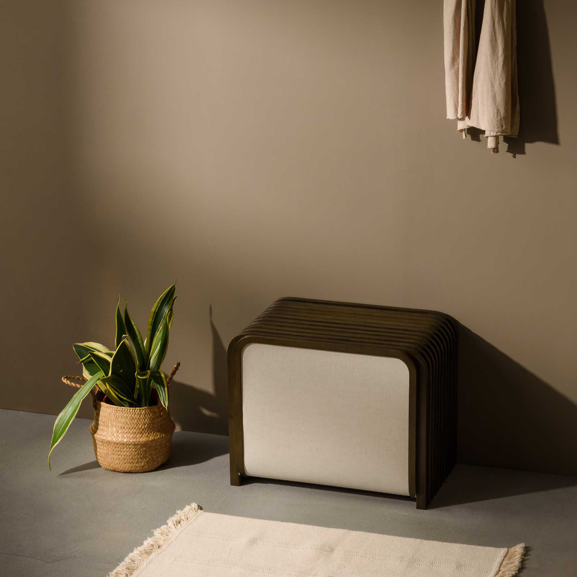 Gudee Tolin Storage Bench. brown