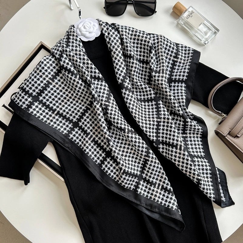Women's Minimalist Commute Color Block Polyester Printing Silk Scarf