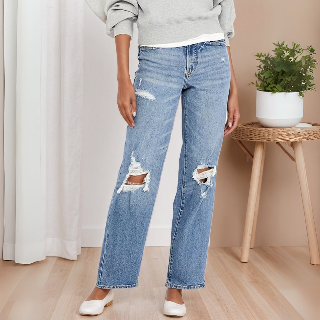 High-Waisted Loose Jeans
