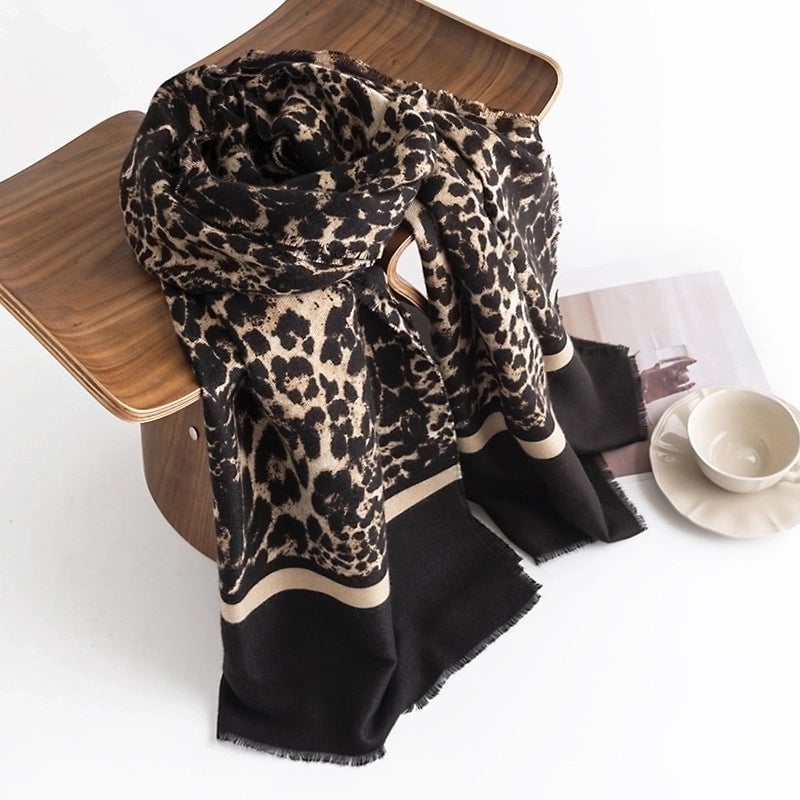Women's Vintage Style Leopard Imitation Cashmere Printing Scarf