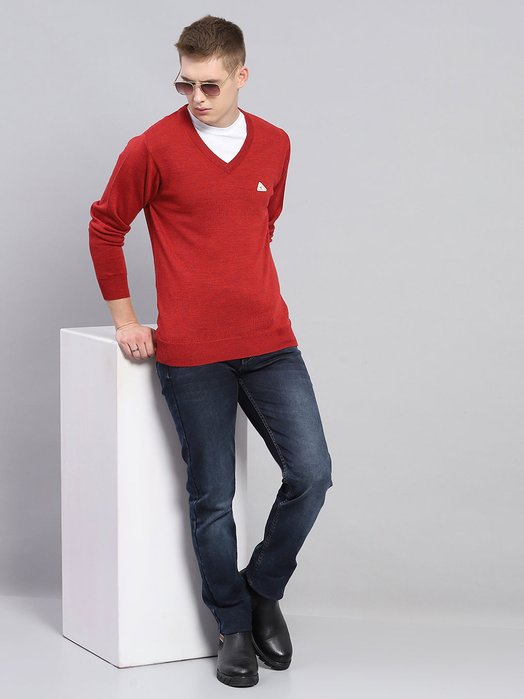 Men Maroon Solid V Neck Full Sleeve Pullover