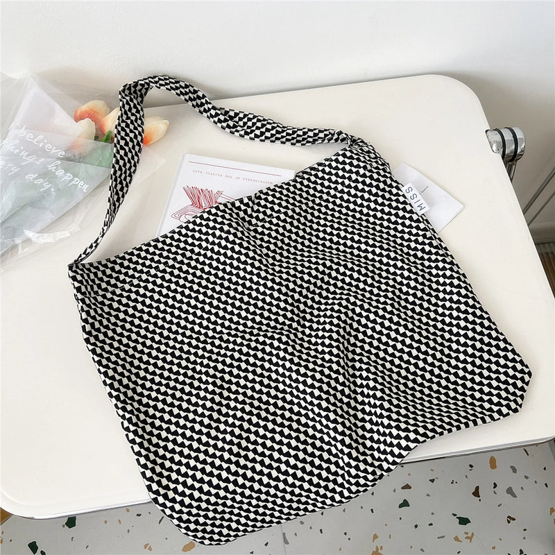 Women's Medium Polyester Flower Leopard Sexy Pillow Shape Open Underarm Bag